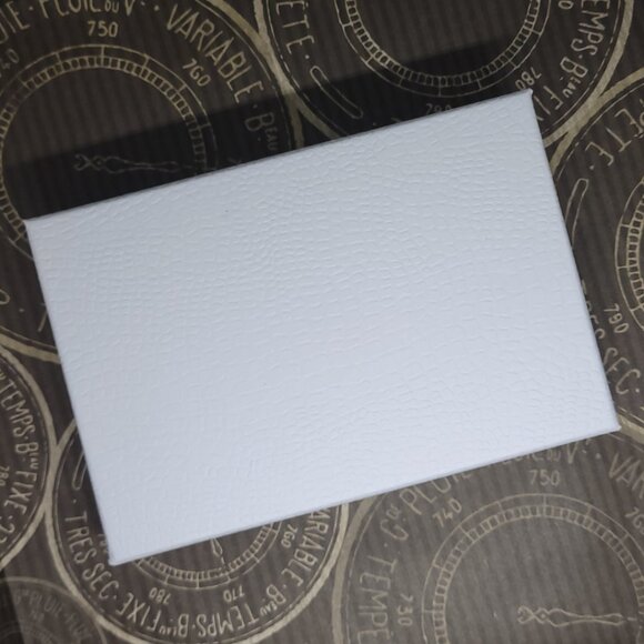 NWOT | 6pc | Sparkling Floral Petal Quartz Watch & Bracelet Set - Picture 5 of 6